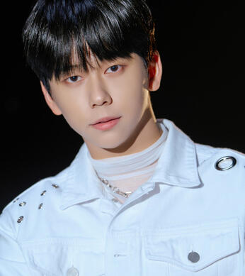 KEVIN (케빈)